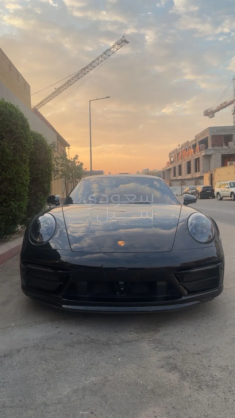 2024 بورش 911 كاريرا جي تي اس
