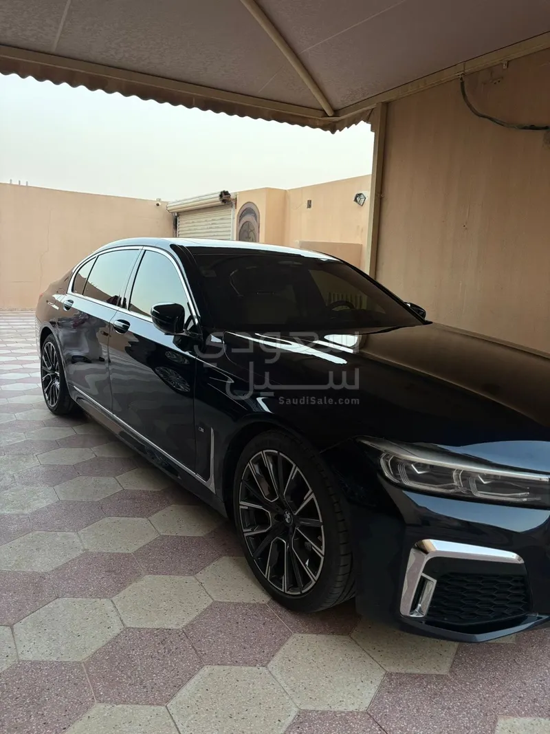 2021 بي ام دبليو الفئة السابعة 730 إل أي
