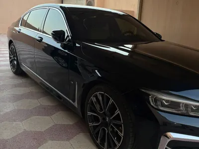 2021 بي ام دبليو الفئة السابعة 730 إل أي