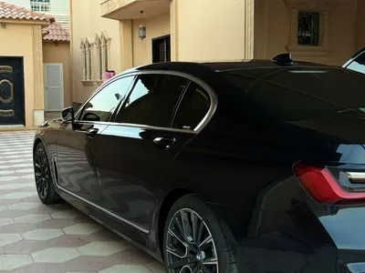 2021 بي ام دبليو الفئة السابعة 730 إل أي