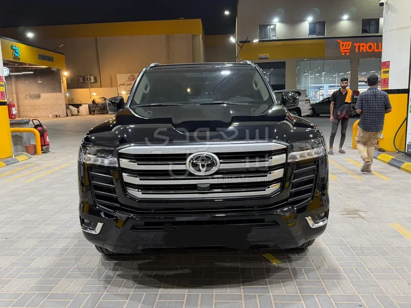 2024 Toyota Land Cruiser GXR
