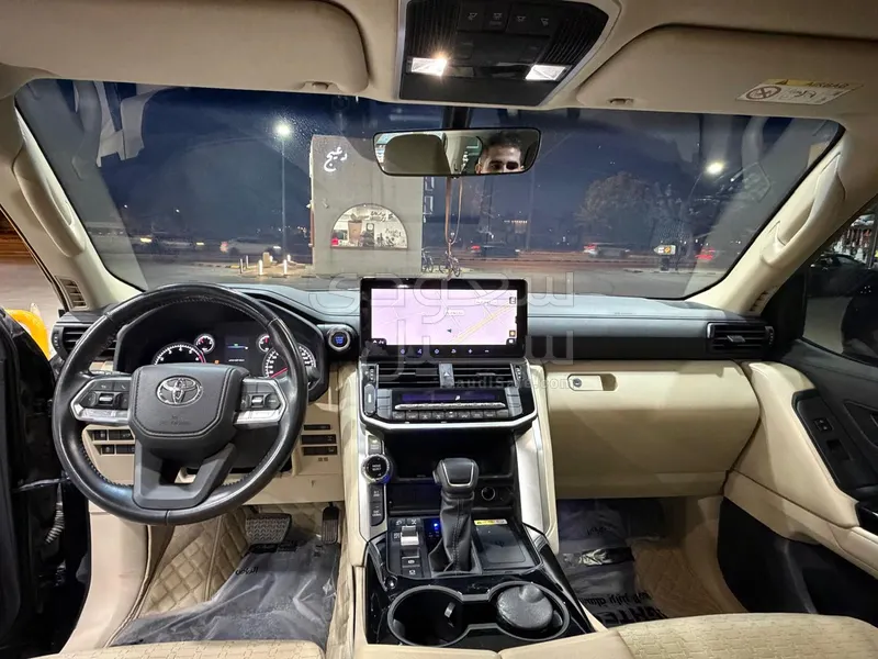 2024 Toyota Land Cruiser GXR