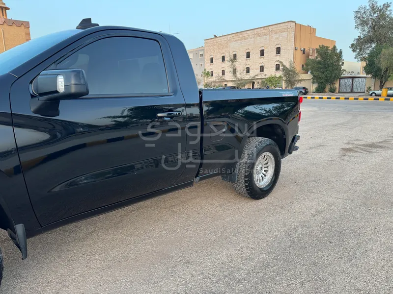 2021 شفروليه سلفرادو تريل بوس