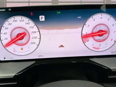 2025 جينيسيس جي في 80