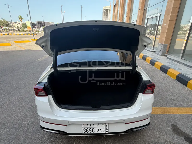 2023 كيا 5كي