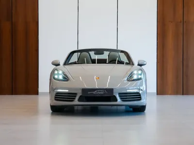 2025 بورش بوكستر
