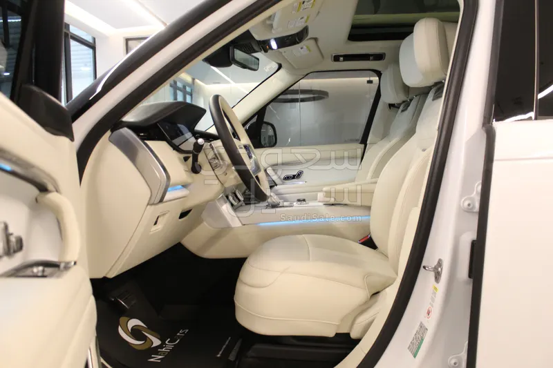 2023 Land Rover Range Rover Vogue SV