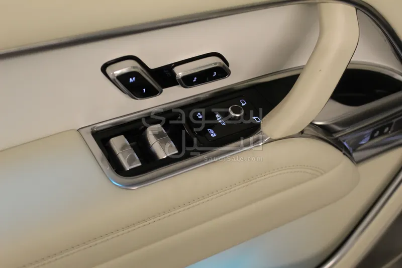 2023 Land Rover Range Rover Vogue SV