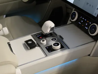 2023 Land Rover Range Rover Vogue SV
