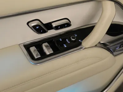 2023 Land Rover Range Rover Vogue SV