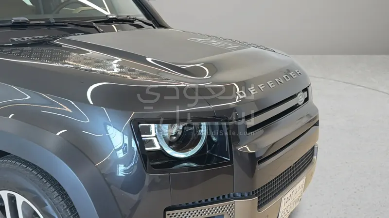 2025 لاند روفر ديفيندر 130 اكس