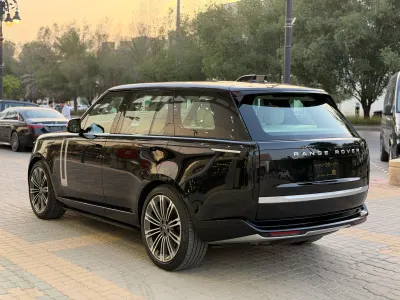 2025 لاند روفر رينج روفر اوتوبيوغرافي