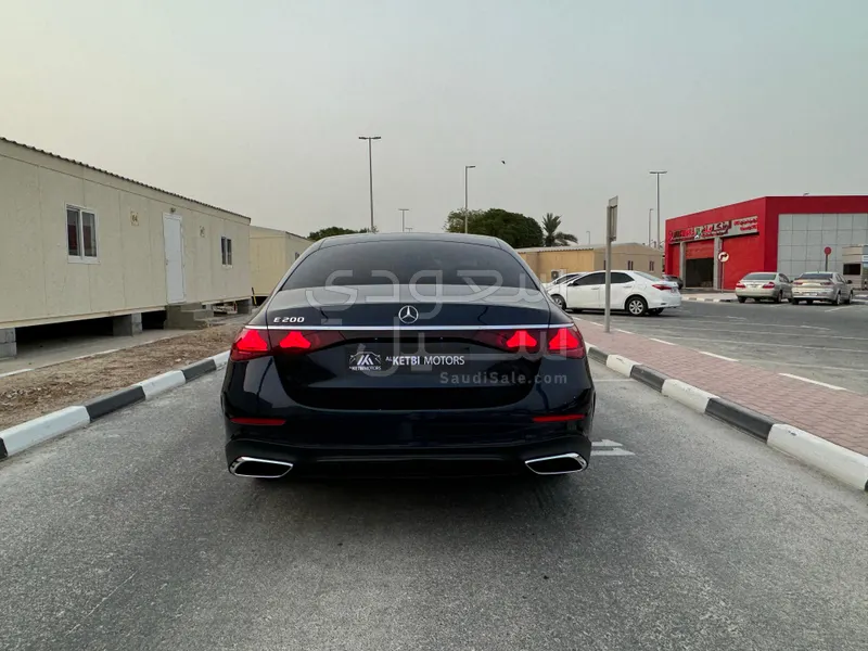 2024 مرسيدس - بنز إي 200 أي إم جي