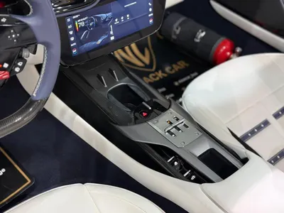 2025 فيراري 12 سيليندر