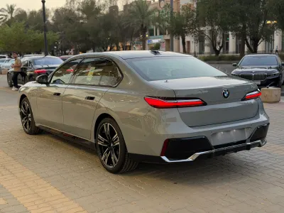 2026 BMW 7 Series 735Li