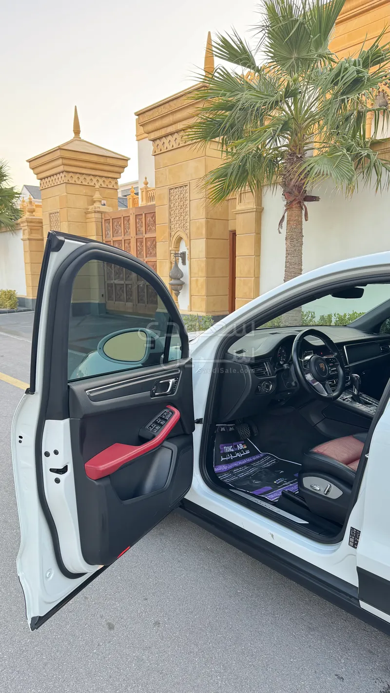 2020 بورش ماكان