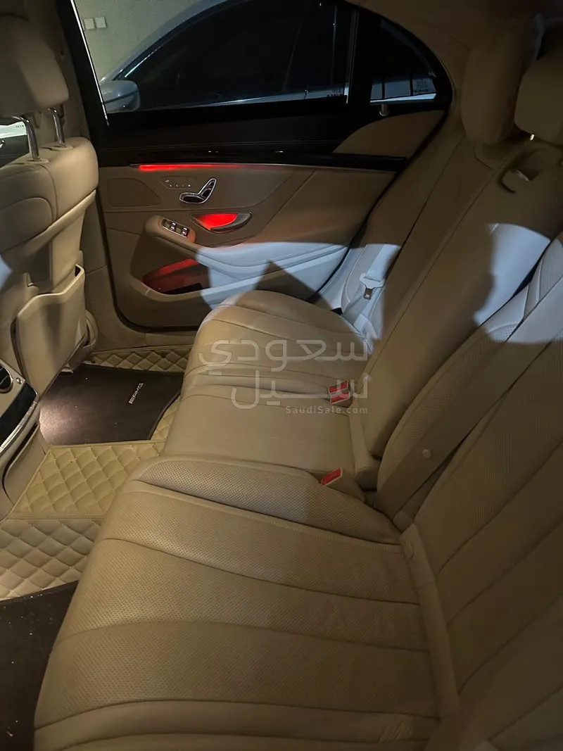 2017 Mercedes-Benz C 400