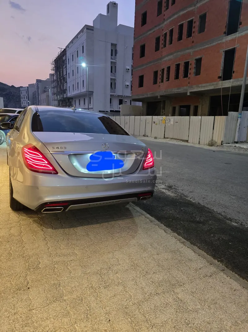 2017 Mercedes-Benz C 400
