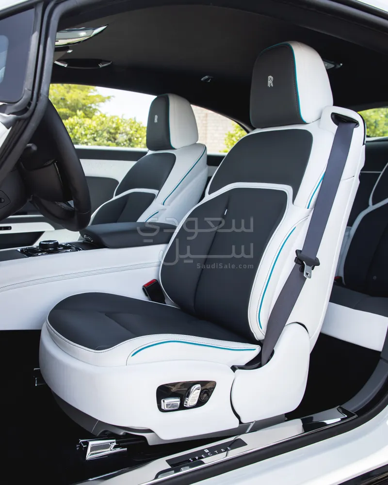 2024 رولز رويس سبيكتر