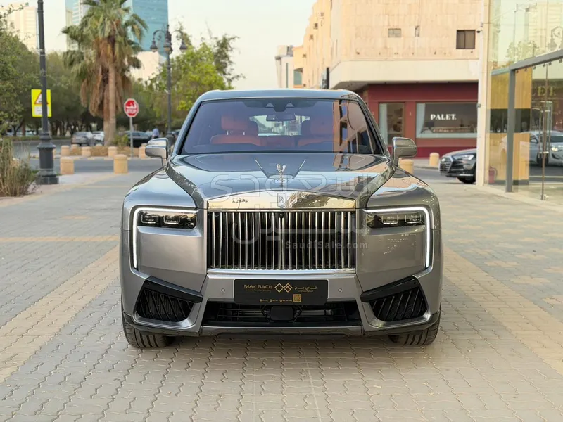 2023 Rolls-Royce Cullinan Silver Badge
