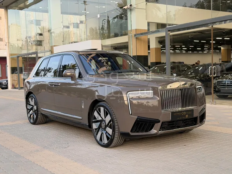 2025 Rolls-Royce Cullinan Silver Badge