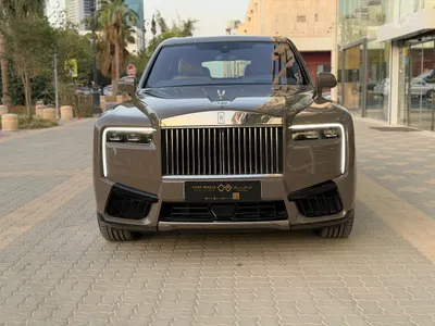 2025 Rolls-Royce Cullinan Silver Badge