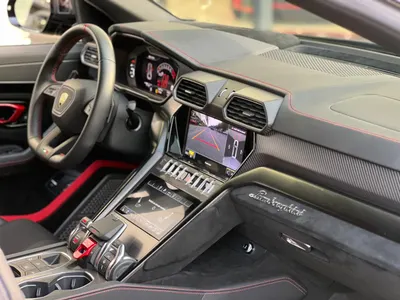 2023 Lamborghini URUS Performante