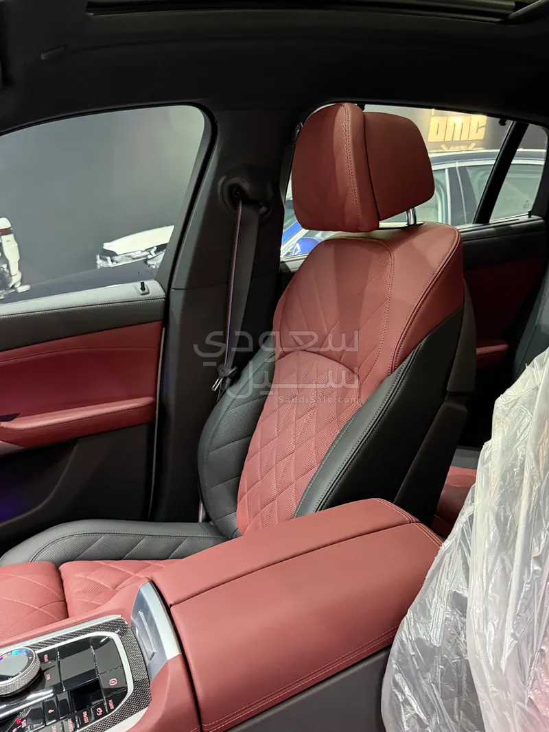 2024 بي ام دبليو الفئة اكس 6 إم كت