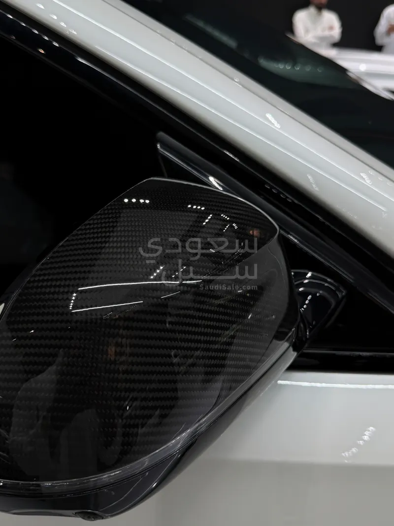 2024 بي ام دبليو الفئة اكس 6 إم كت