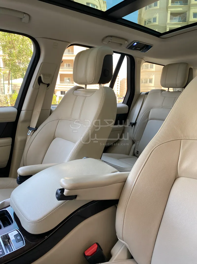 2020 Land Rover Range Rover HSE