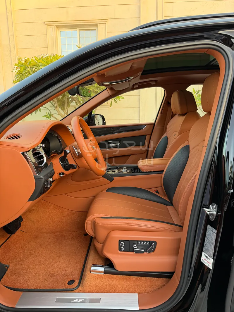 2022 Bentley Bentayga S