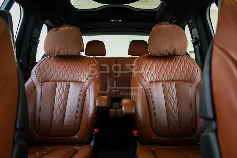 2020 BMW X Series 7