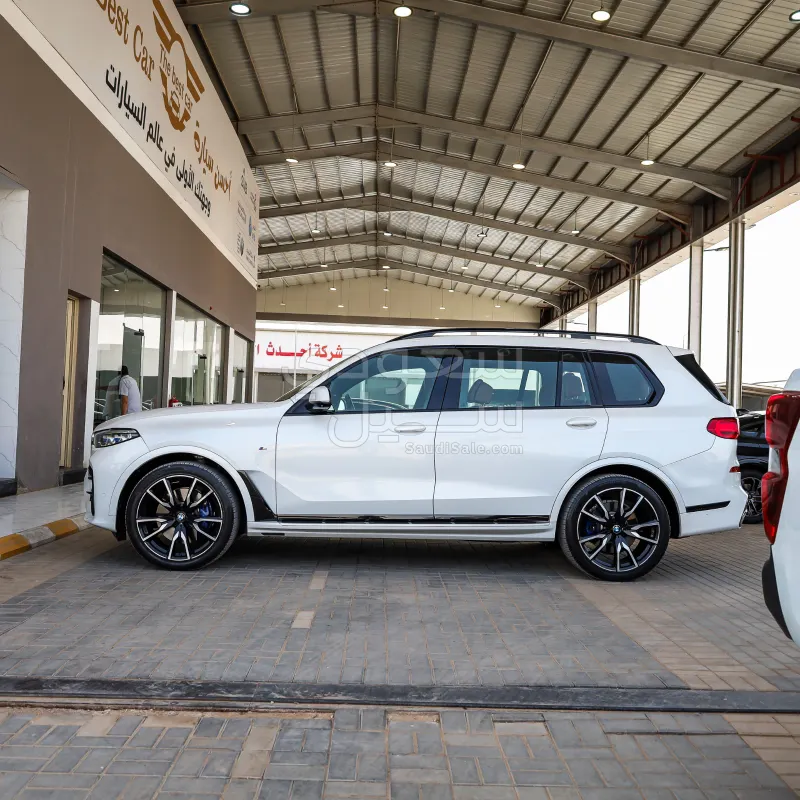 2020 BMW X Series 7