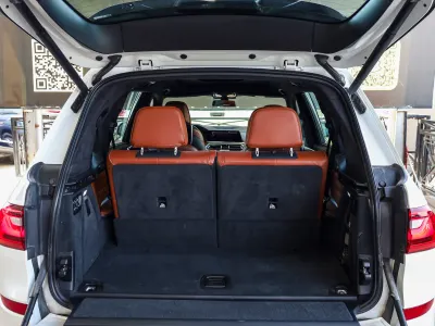 2020 BMW X Series 7