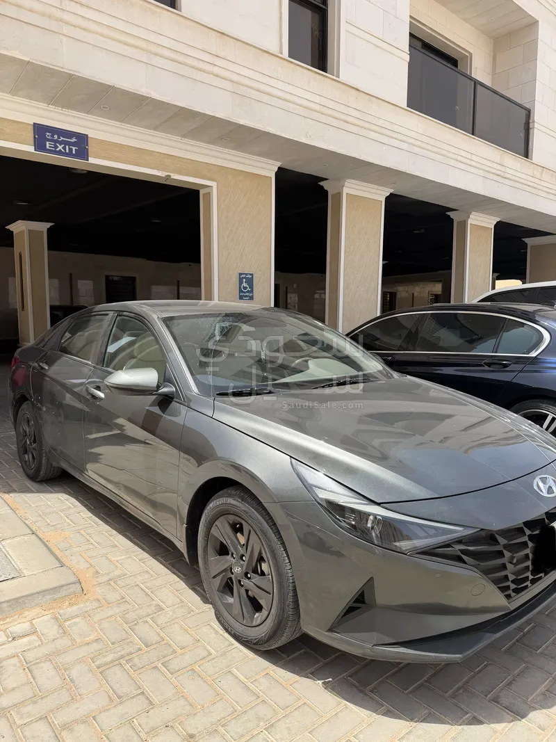 2023 Hyundai Elantra Smart