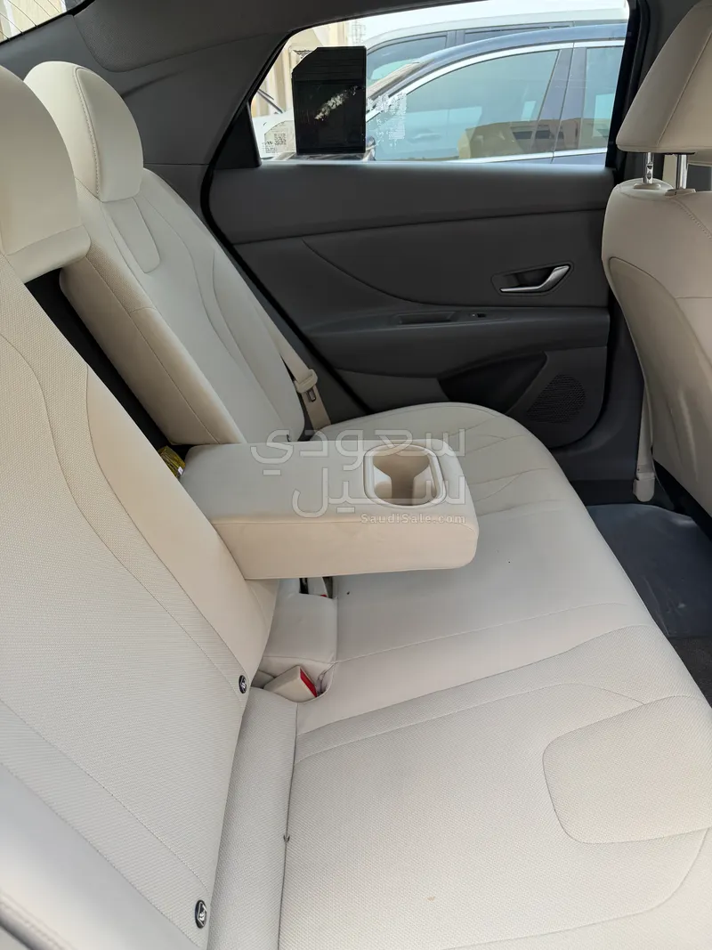 2023 Hyundai Elantra Smart