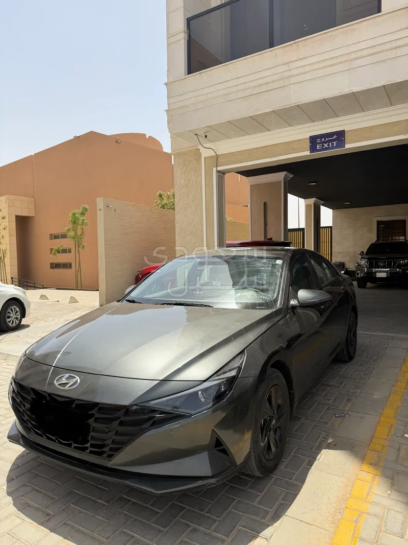 2023 Hyundai Elantra Smart