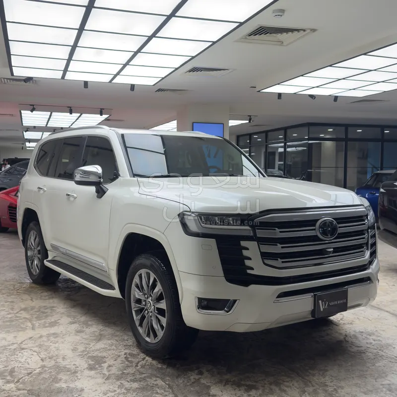 2024 Toyota Land Cruiser VX