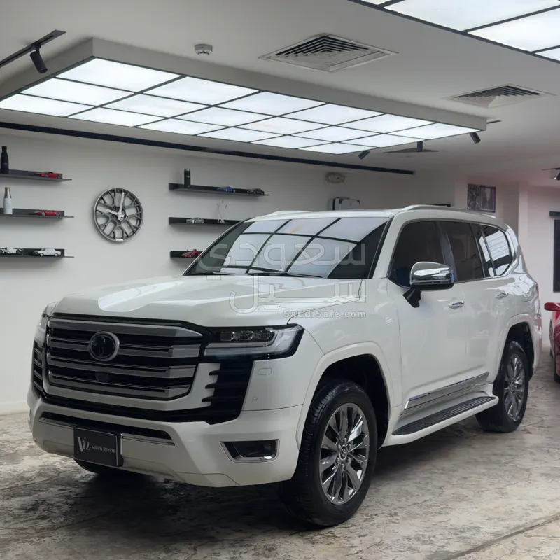 2024 Toyota Land Cruiser VX