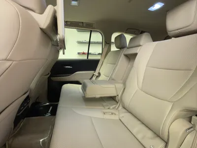 2024 Toyota Land Cruiser VX