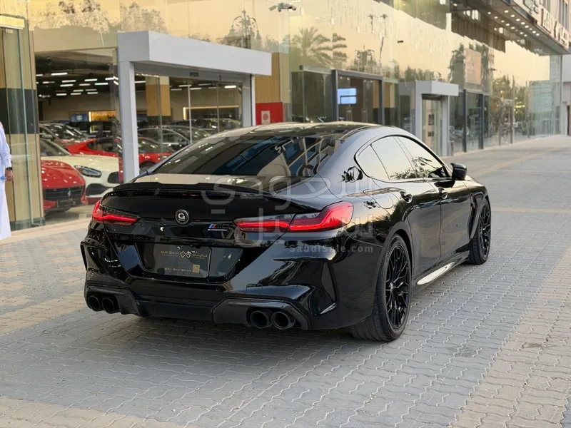 2022 بي ام دبليو الفئة ام 8 كوبيه