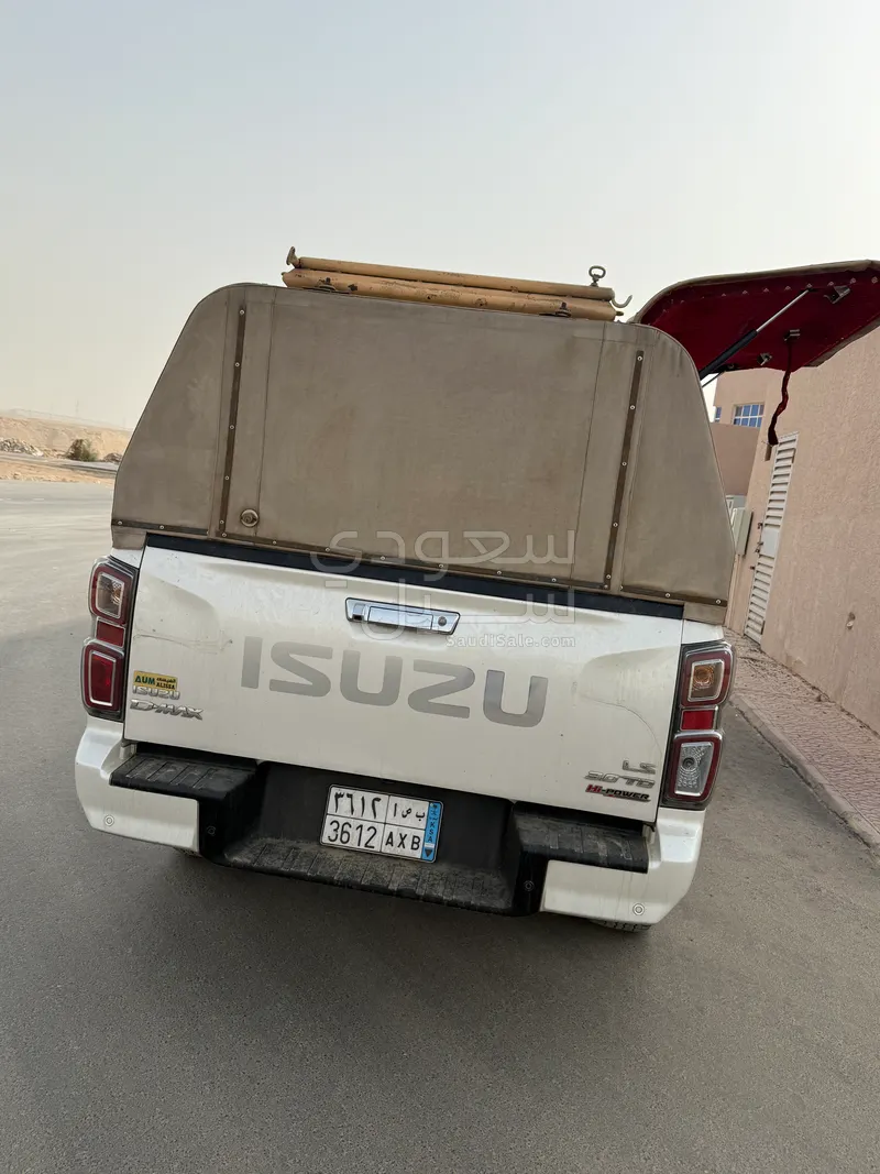 2021 ايسوزو بيكب غمارتين