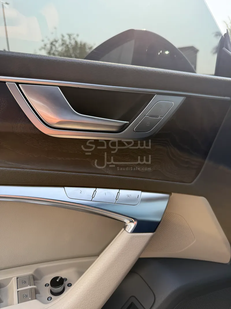 2020 اودي اي 7 55 تي اف اس اي