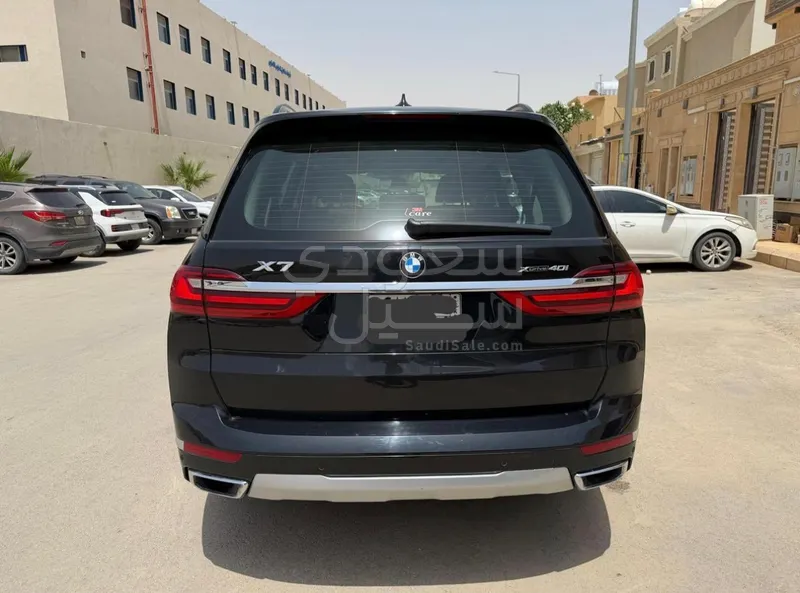 2020 BMW X Series 7