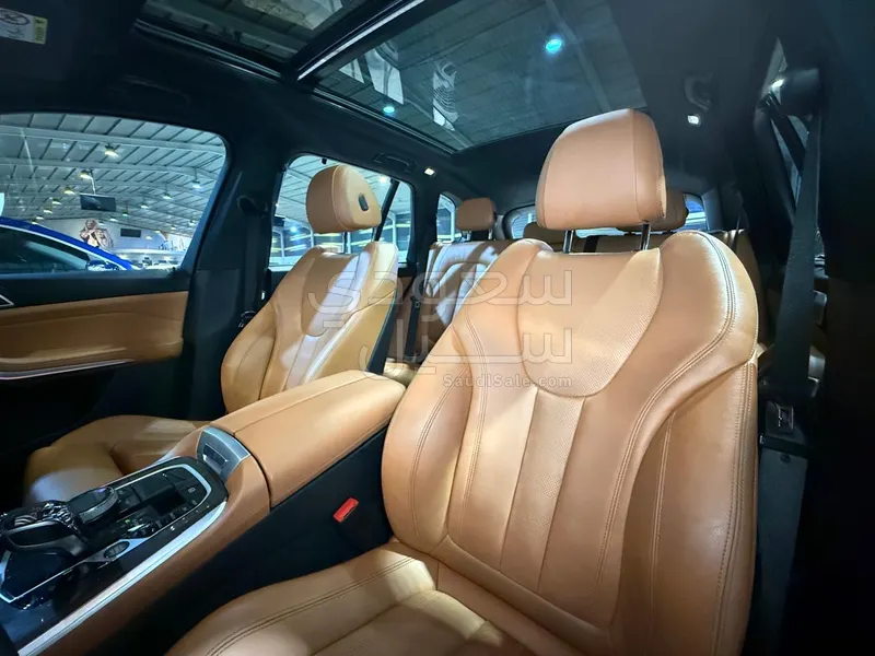 2023 BMW X Series 5