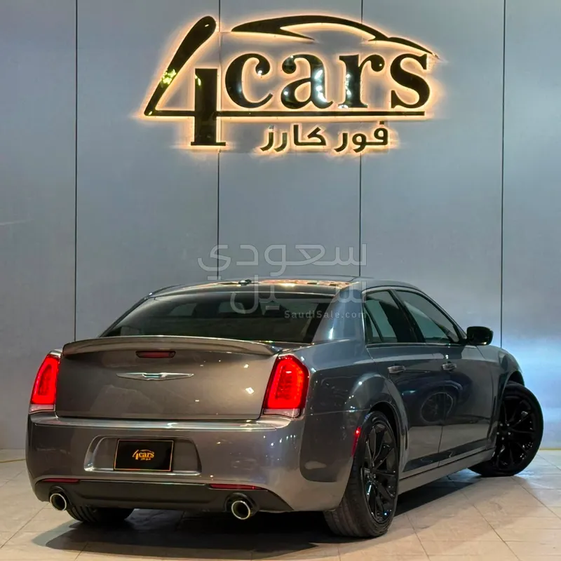2011 Chrysler 300 C Exective