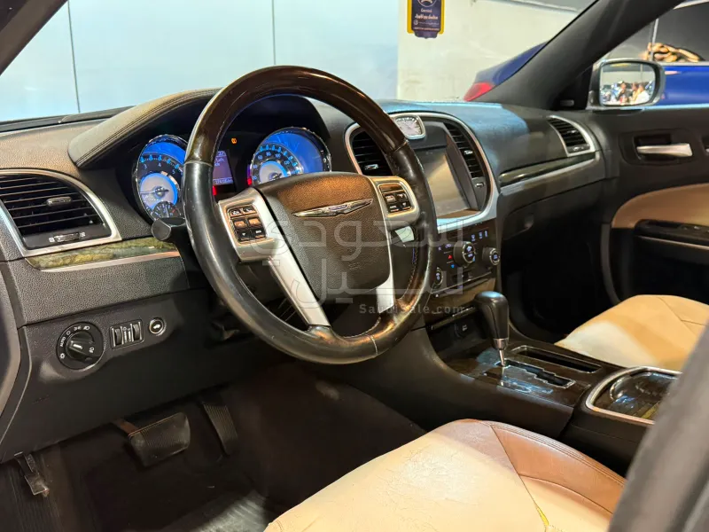 2011 Chrysler 300 C Exective