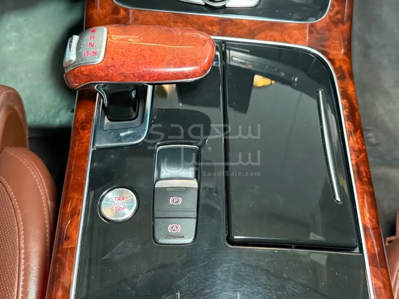 2011 Audi A8L