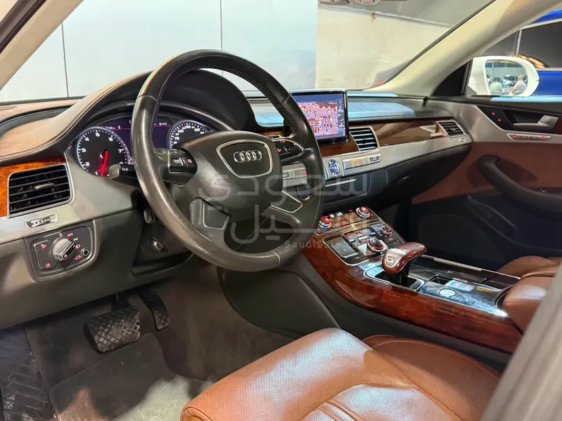 2011 Audi A8L