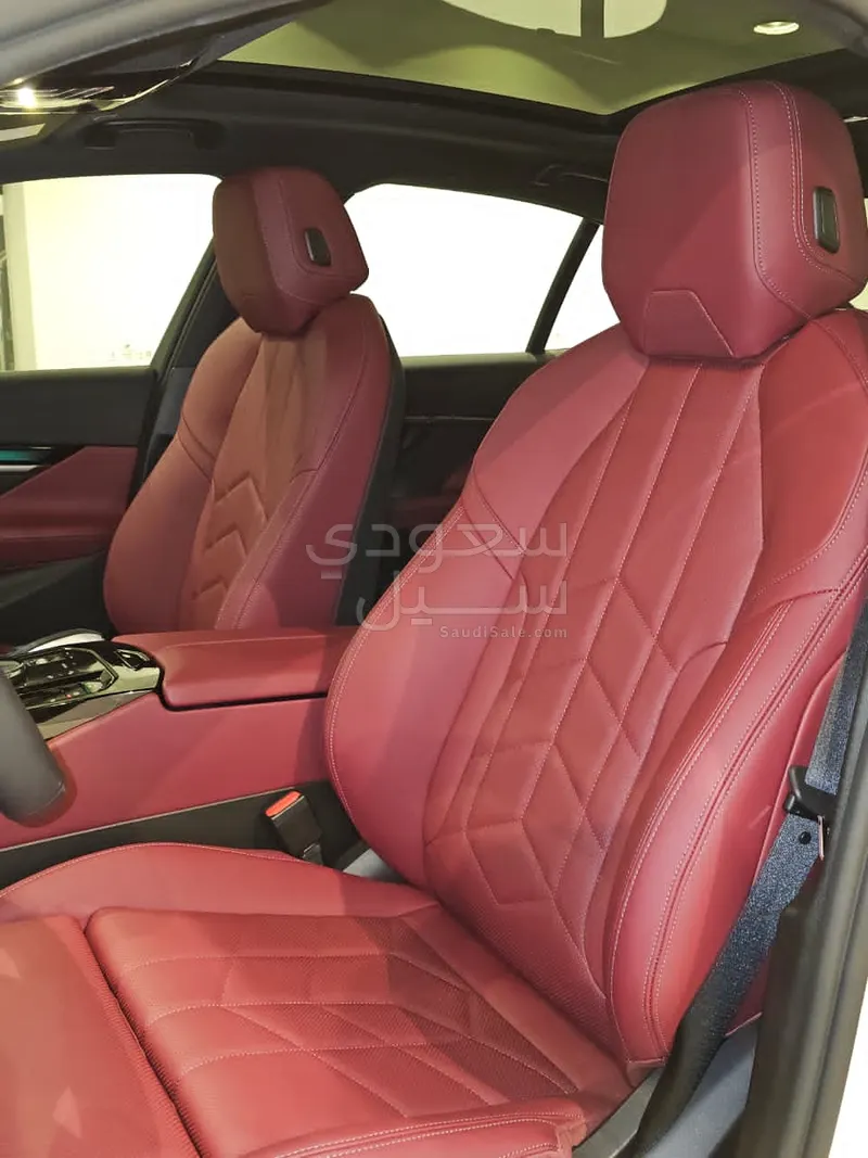 2026 BMW 5 Series 520i